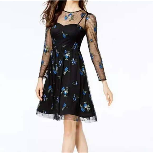 Taylor Dresses & Skirts - Taylor Dresses Women's Long Sleeve Embroidered A-Line Dress Size 8